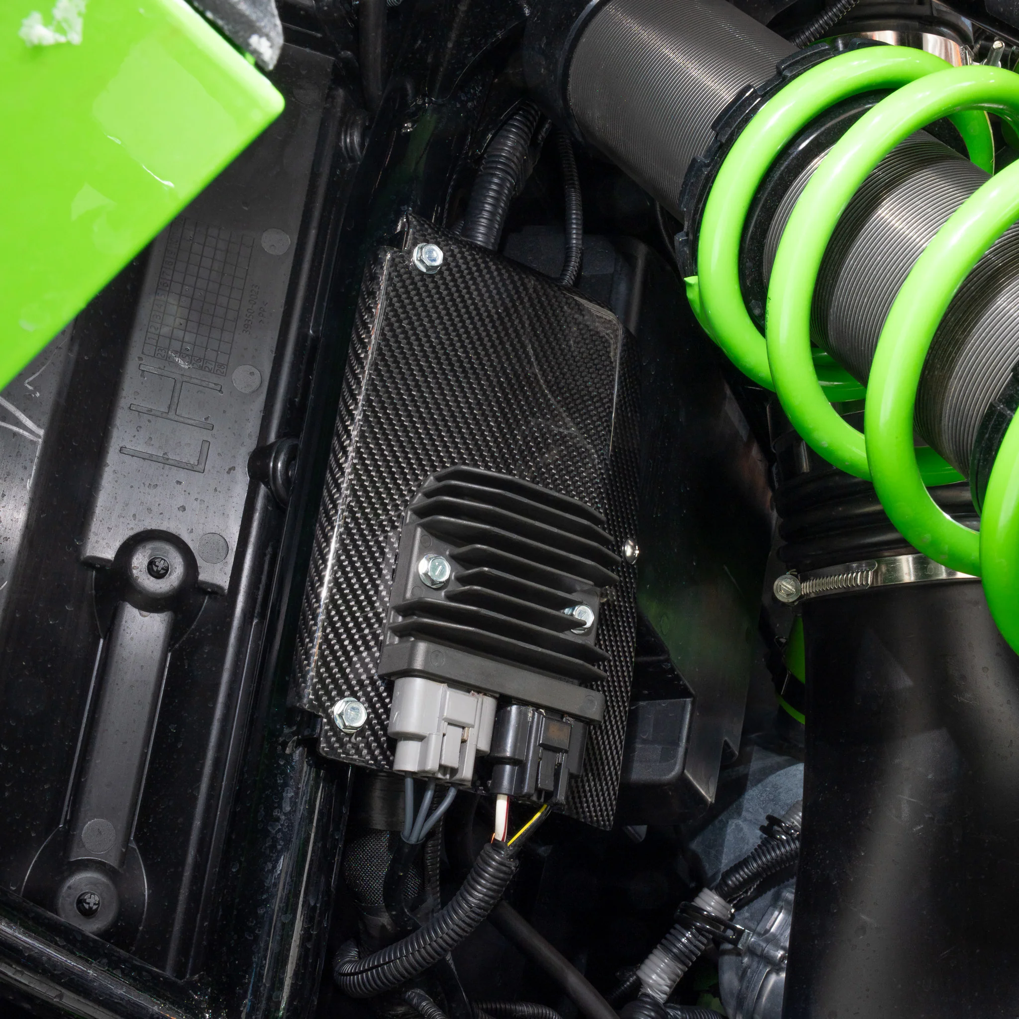 RPM Kawasaki H2 Carbon Fiber Regulator Rectifier Cover - Image 3