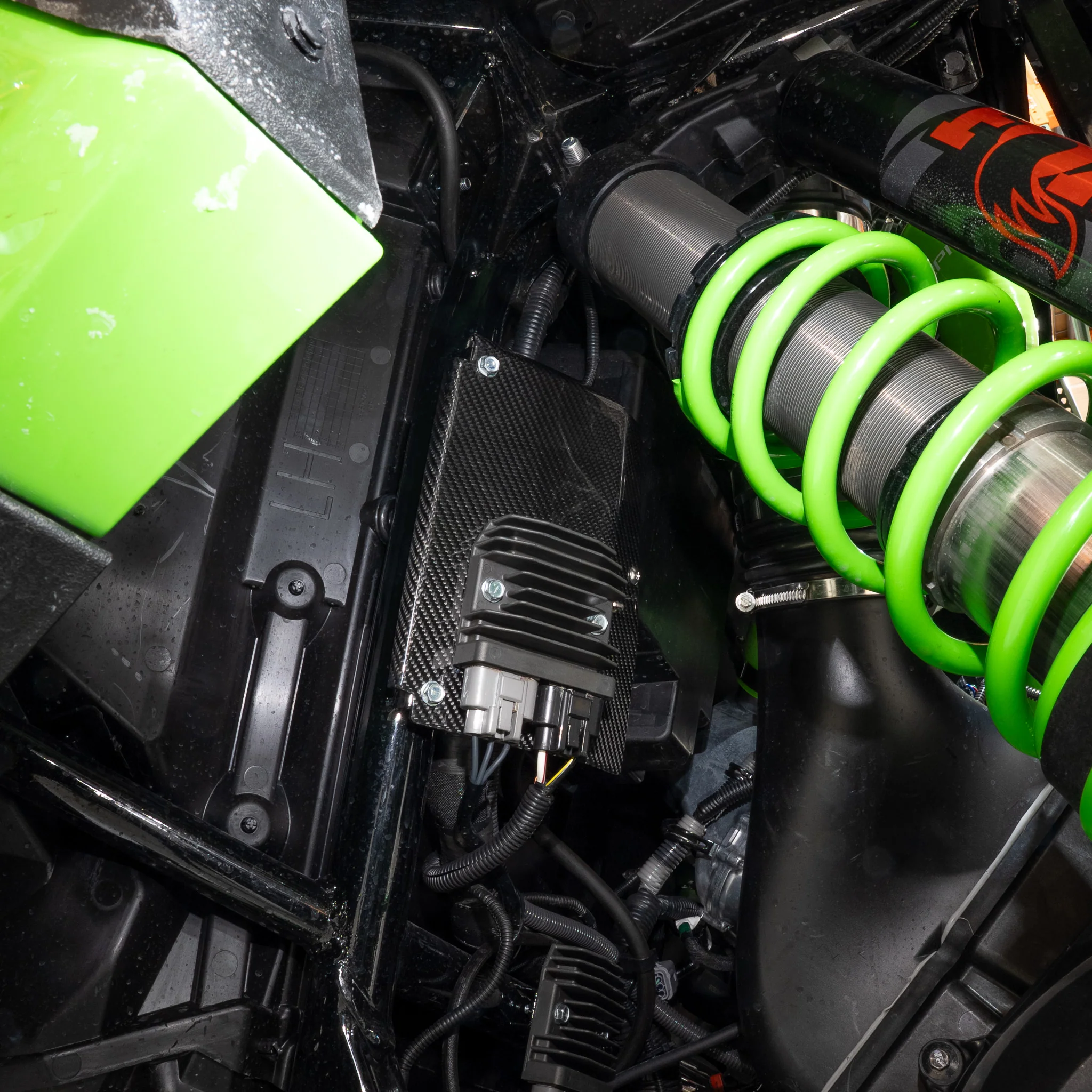 RPM Kawasaki H2 Carbon Fiber Regulator Rectifier Cover - Image 4