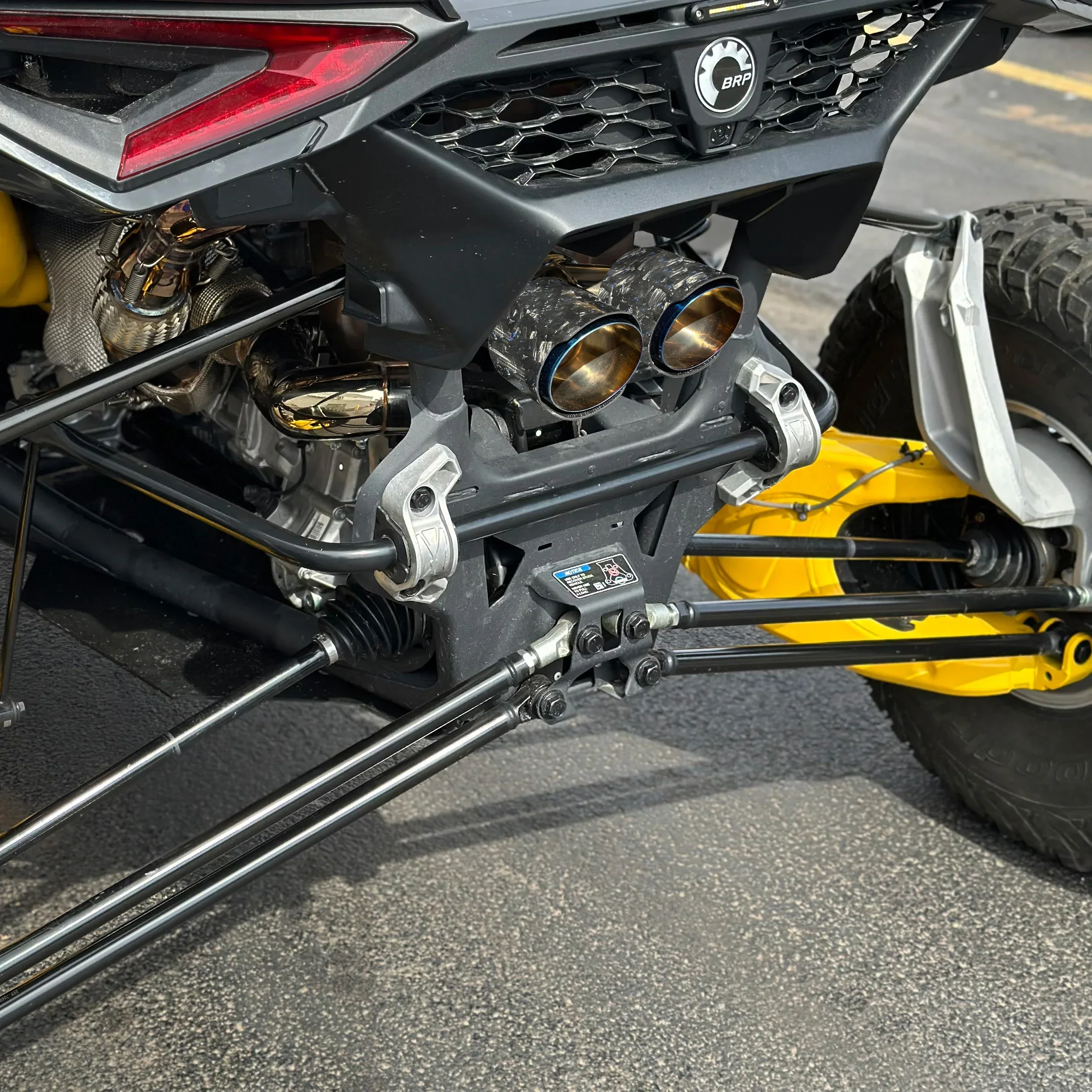 RPM Maverick R Carbon / Colored Dual Exhaust Tips - Image 6