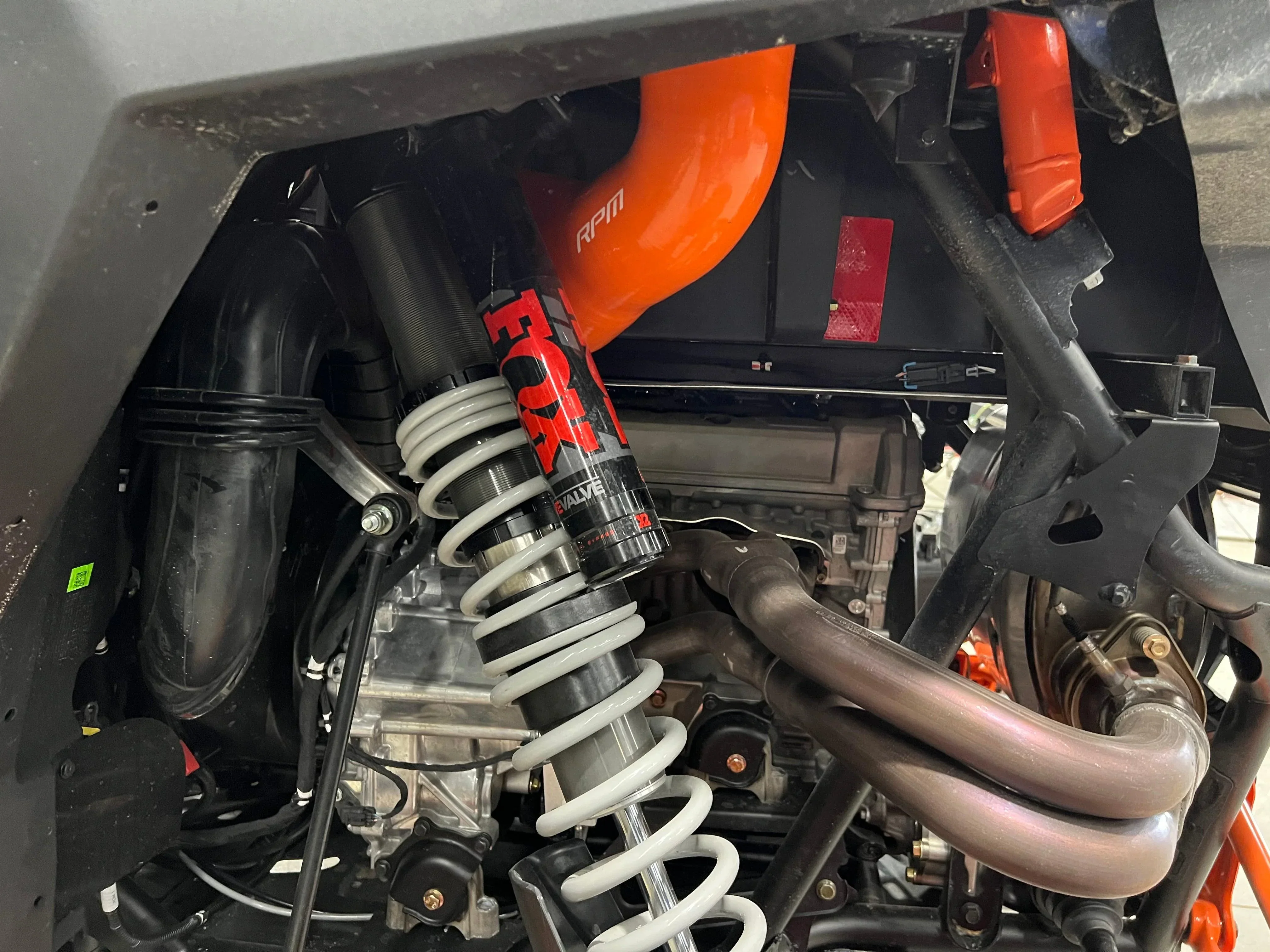 RPM Polaris RZR Pro R 6 PLY Silicone HD Intake Tube / Bed To Airbox - Image 8